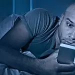 View-Boyfriend's-Text-Messages